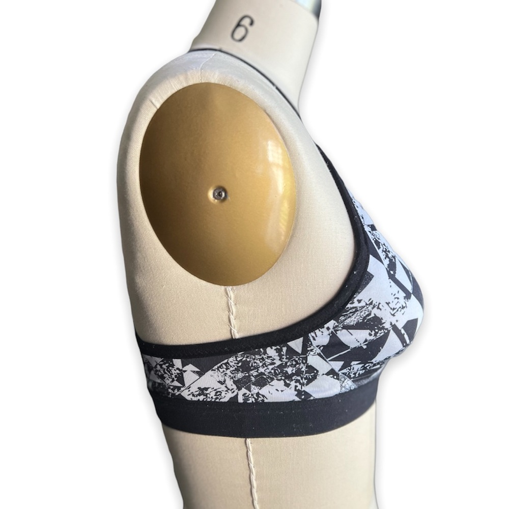 Nike Razorback Sports - Picture 2 of 3